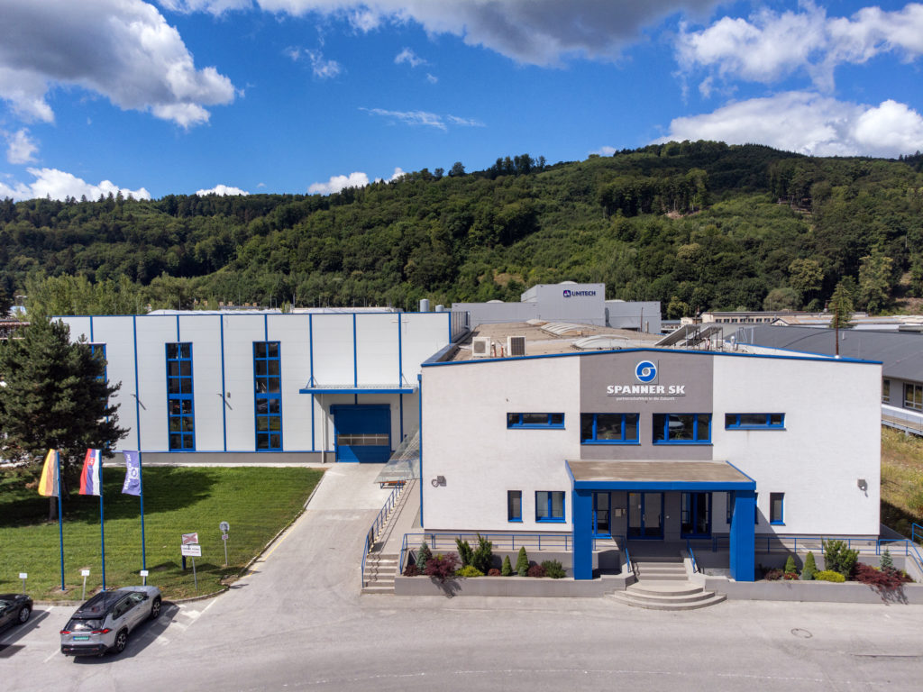 Unikátny výrobný program v Spanner SK vytvára pracovné príležitosti